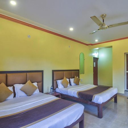 Hotel Purushottam Residency Calangute Exterior photo