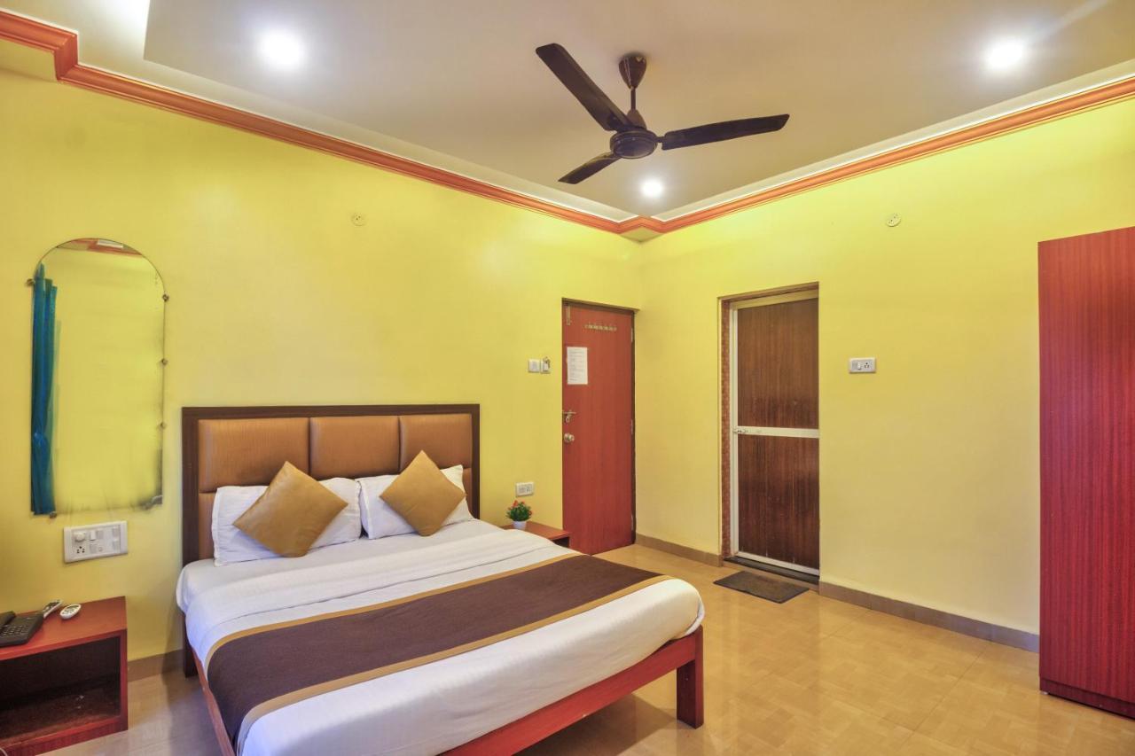 Hotel Purushottam Residency Calangute Exterior photo